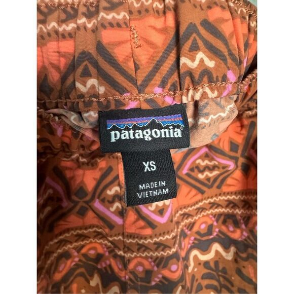 Patagonia Women's Outdoor Barely Baggies Aztec Shorts XS Brown Orange Gorpcore - Picture 5 of 8